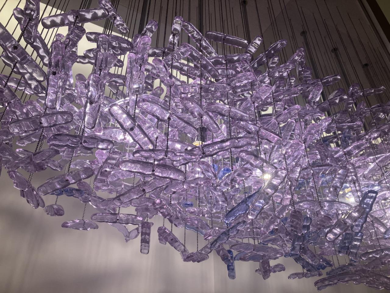 「リーガロイヤルホテル」のメインラウンジを彩る光造形「瑞雲」を原寸で再現した部分模型の展示